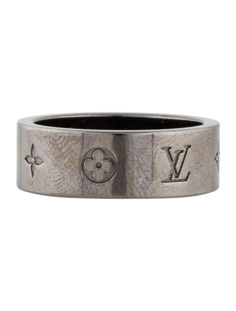 louis vuitton spike band ring.